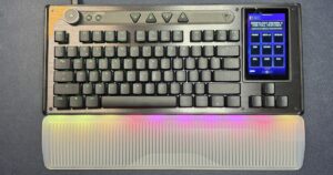 Đánh giá Turtle Beach Command Series KB7 TKL: Đỉnh cao bàn phím có màn hình